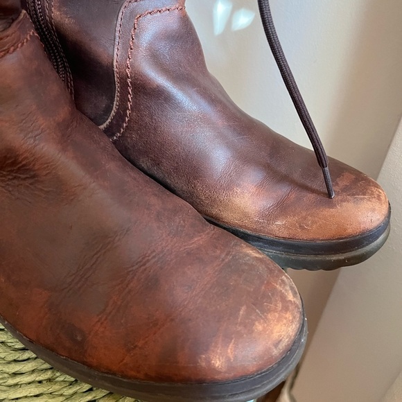 UGGS Leather Tall Lace up Winter Waterproof Boots - Picture 6 of 14